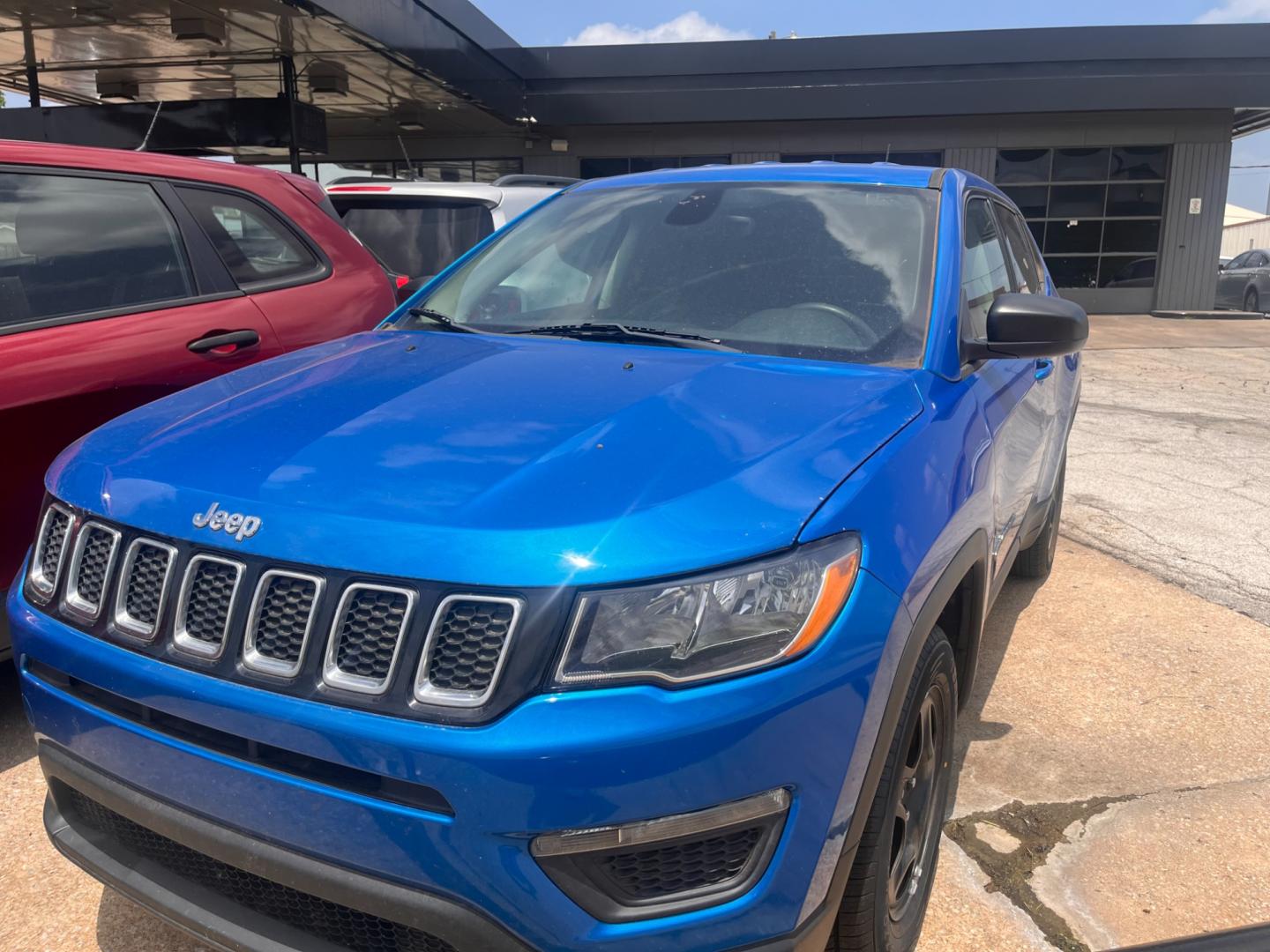 2018 BLUE JEEP COMPASS SPORT Sport FWD (3C4NJCAB9JT) with an 2.4L L4 DOHC 16V engine, located at 8101 E. Skelly Dr., Tulsa, OK, 74129, (918) 592-3593, 36.121891, -95.888802 - Photo#0